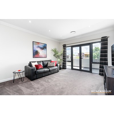 8 Nathan Street, Deakin ACT 2600