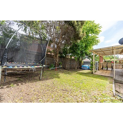 10 Hickenbotham Street, Gordon ACT 2906