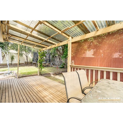 10 Hickenbotham Street, Gordon ACT 2906