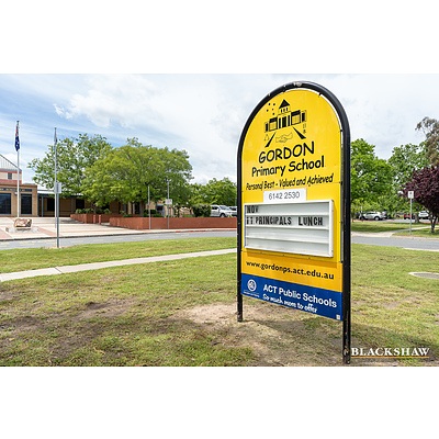 10 Hickenbotham Street, Gordon ACT 2906