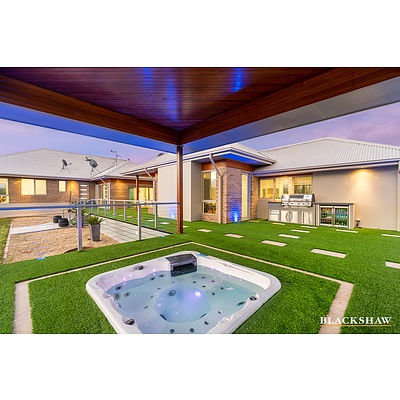 51 Evans Road, Googong NSW 2620