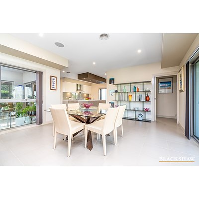 137 Hoskins Street, Franklin ACT 2913