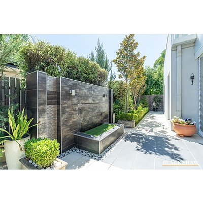 137 Hoskins Street, Franklin ACT 2913
