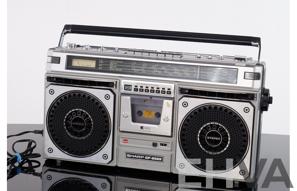 Vintage Sharp GF-8585 Boom Box