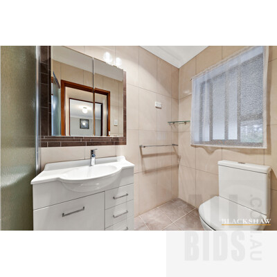 72 Vanzetti Crescent, Kambah ACT 2902