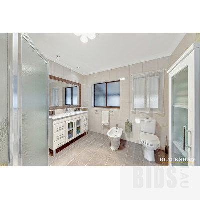 72 Vanzetti Crescent, Kambah ACT 2902