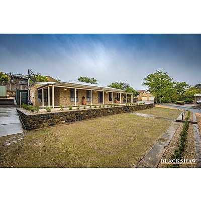 4 Myles Connell Crescent, Gordon ACT 2906