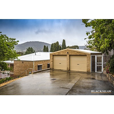 4 Myles Connell Crescent, Gordon ACT 2906