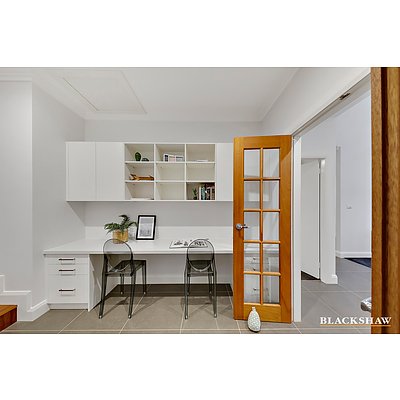 24 Bisdee Street, Hughes ACT 2605