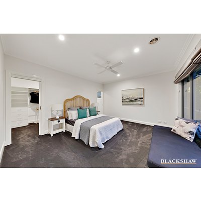 24 Bisdee Street, Hughes ACT 2605