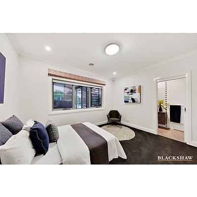 24 Bisdee Street, Hughes ACT 2605