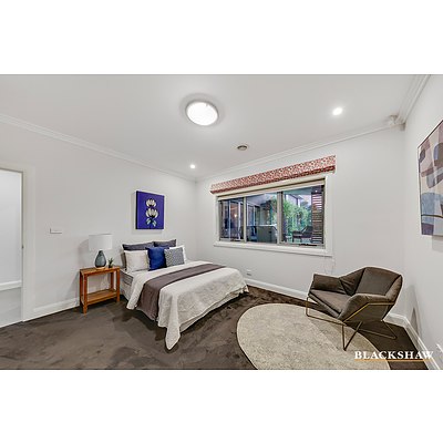 24 Bisdee Street, Hughes ACT 2605
