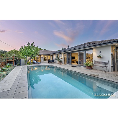 57 Hawkesbury Crescent, Farrer ACT 2607