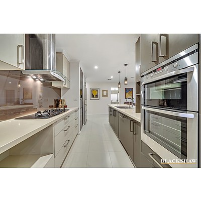 57 Hawkesbury Crescent, Farrer ACT 2607