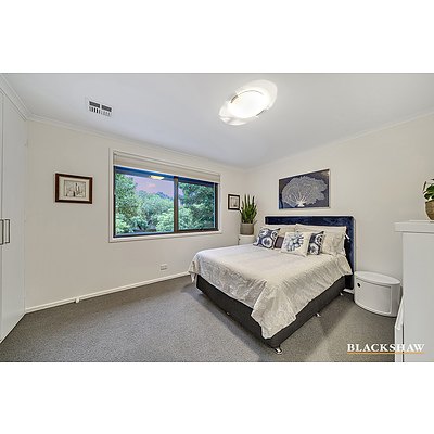 57 Hawkesbury Crescent, Farrer ACT 2607
