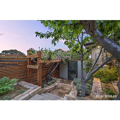 57 Hawkesbury Crescent, Farrer ACT 2607