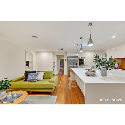 81 Chataway Crescent, Fadden ACT 2904