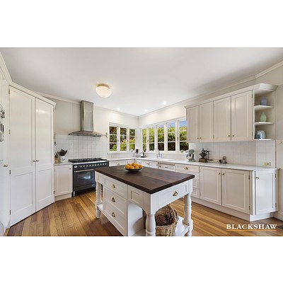 1 Wickham Crescent, Red Hill ACT 2603