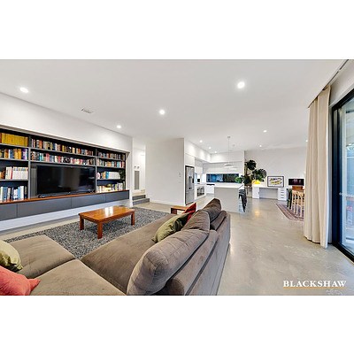 38 Stonehaven Crescent, Deakin ACT 2600