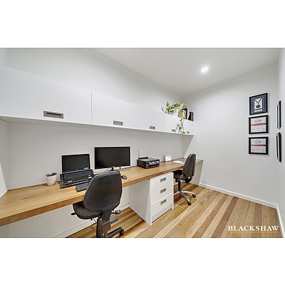 79 Stradbroke Street, Deakin ACT 2600