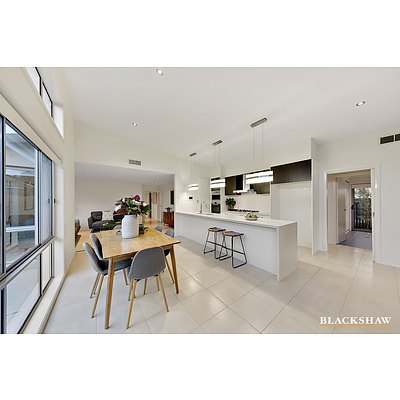 39 Lindsay Pryor Street, Wright ACT 2611