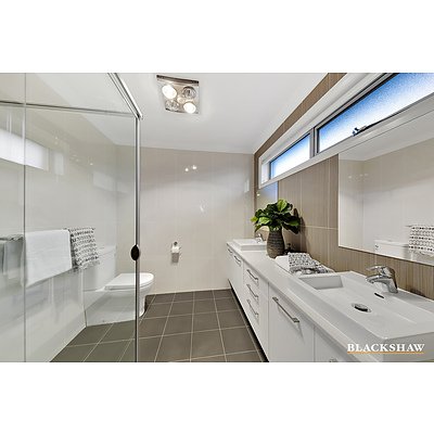 39 Lindsay Pryor Street, Wright ACT 2611