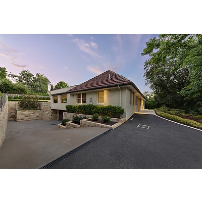 15 Durville Crescent, Griffith ACT 2603