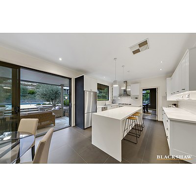 125 Hawkesbury Crescent, Farrer ACT 2607