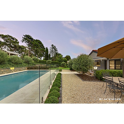 125 Hawkesbury Crescent, Farrer ACT 2607
