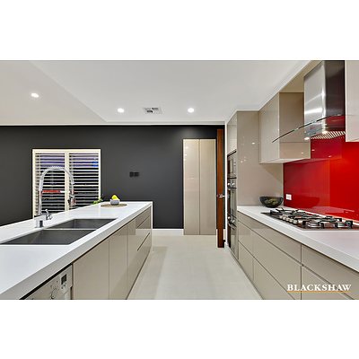 11 Jeannie Gunn Street, Franklin ACT 2913