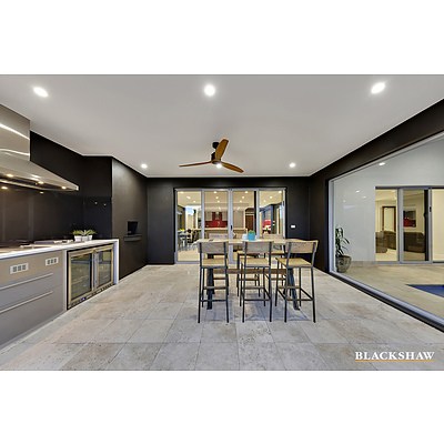 11 Jeannie Gunn Street, Franklin ACT 2913