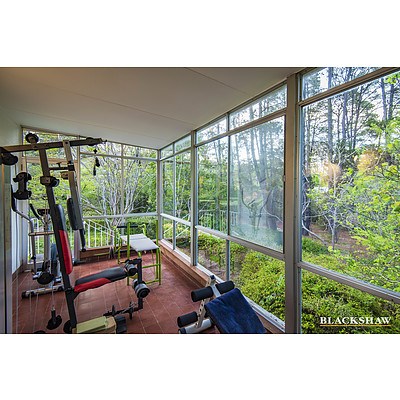 6 Wickham Crescent, Red Hill ACT 2603