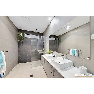 5/4 Berrigan Crescent, O'connor ACT 2602