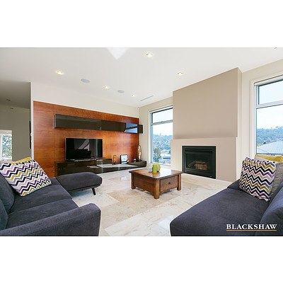 24 Timbarra Crescent, O'malley ACT 2606