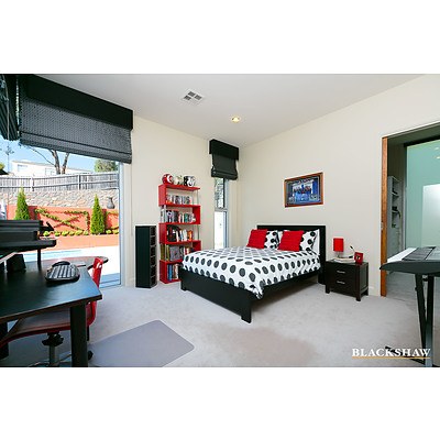 24 Timbarra Crescent, O'malley ACT 2606