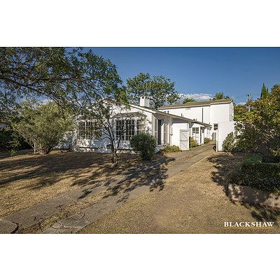 10 Hutt Street, Yarralumla ACT 2600