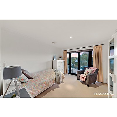 10 Broome Crescent, Yarralumla ACT 2600