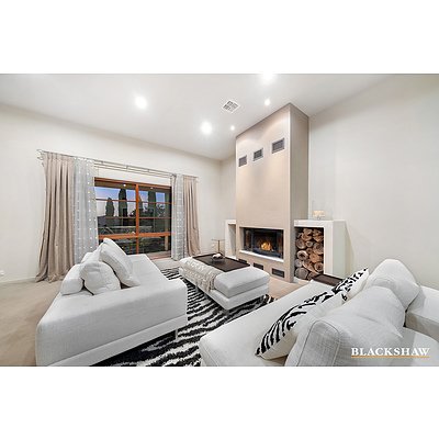 13 Eucalypt Rise, Jerrabomberra NSW 2619