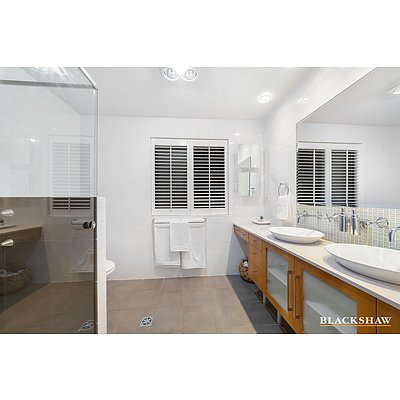13 Eucalypt Rise, Jerrabomberra NSW 2619