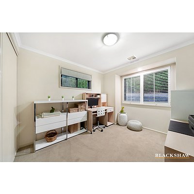 13 Eucalypt Rise, Jerrabomberra NSW 2619