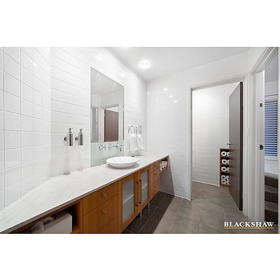 13 Eucalypt Rise, Jerrabomberra NSW 2619
