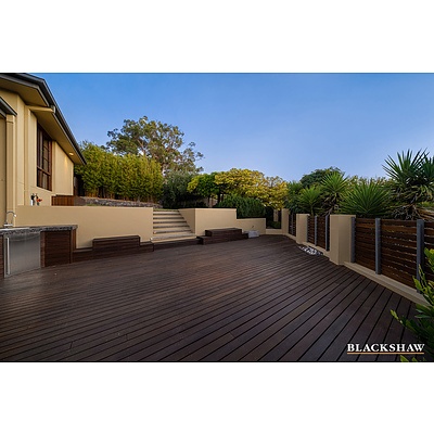 13 Eucalypt Rise, Jerrabomberra NSW 2619