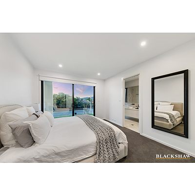 10A Woodgate Street, Farrer ACT 2607