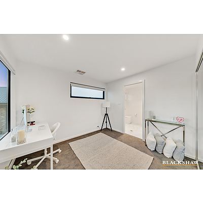 10A Woodgate Street, Farrer ACT 2607