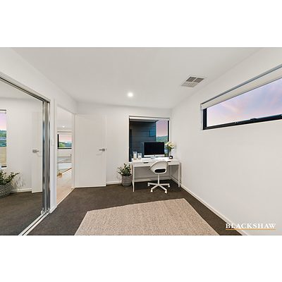10A Woodgate Street, Farrer ACT 2607