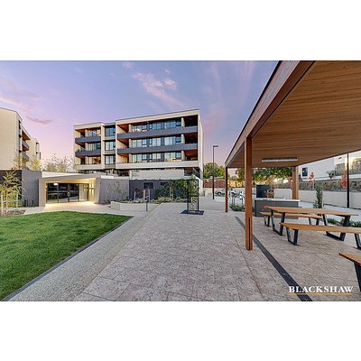 57/7 State Circle, Forrest ACT 2603