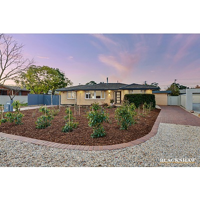 17 Clermont Street, Fisher ACT 2611