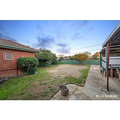 15 Hacking Crescent, Narrabundah ACT 2604