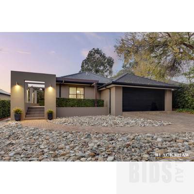 116 Strickland Crescent, Deakin ACT 2600