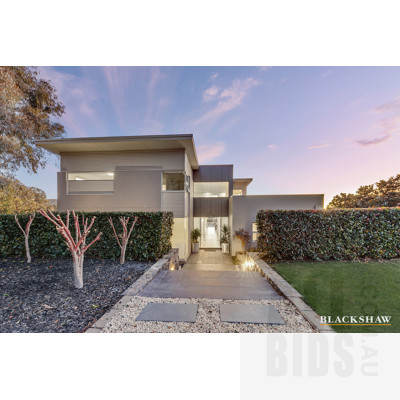 6 Balladonia Place, Jerrabomberra NSW 2619